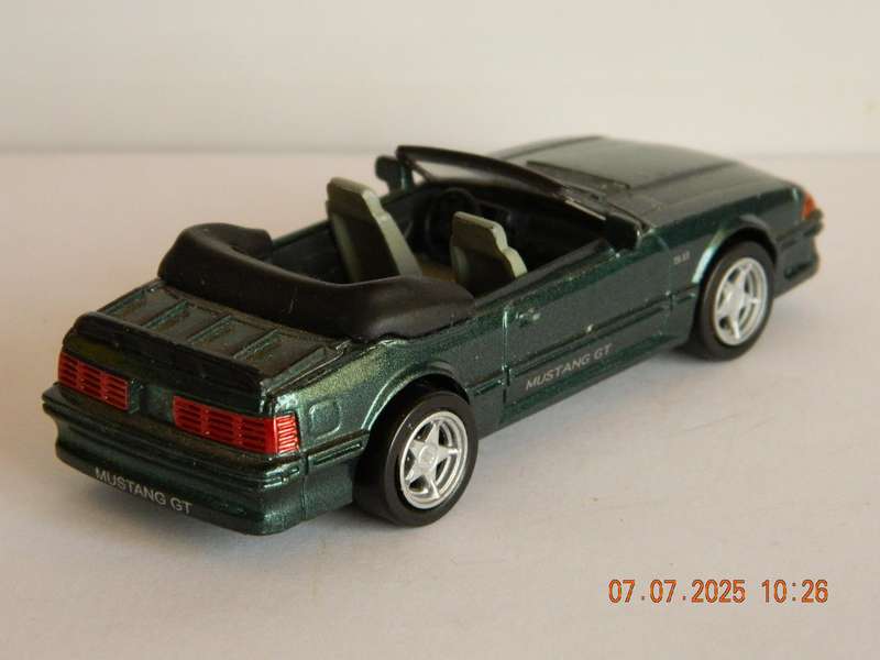 NEW-RAY  -   MUSTANG GT CONVERTABLE