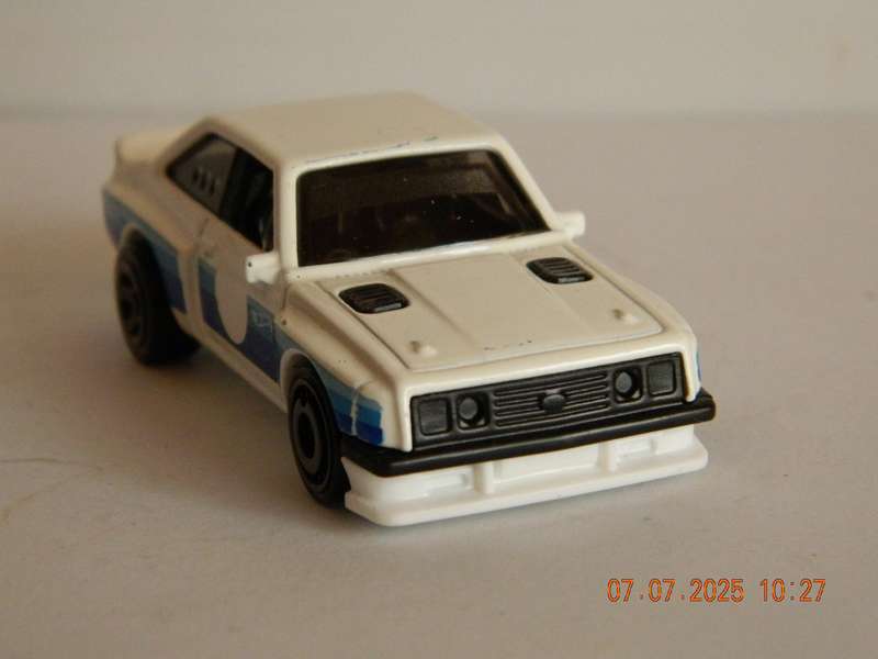 HOTWHEELS   -    -    FORD ESCORT RS 2000