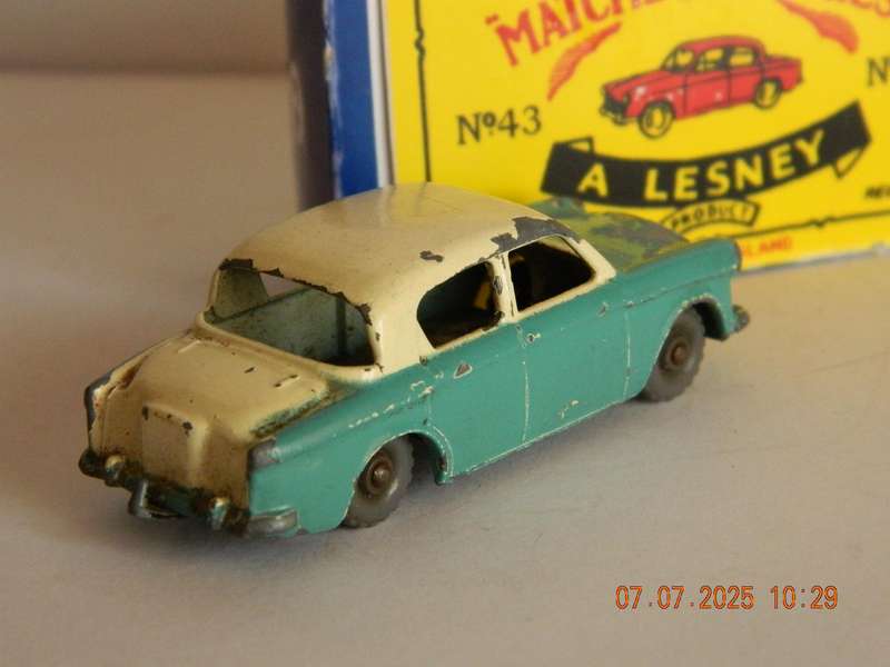 MATCHBOX SERIES  -  NO. 43  -  HILLMAN MINX