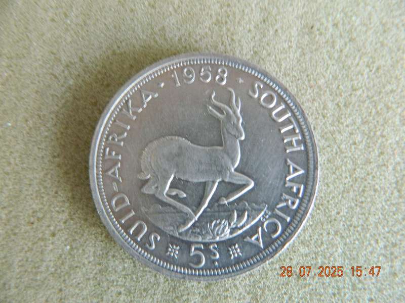 UNION OF SOUTH AFRICA  -  5 SHILLNG COIN  -  1958    -  CIRCULATED