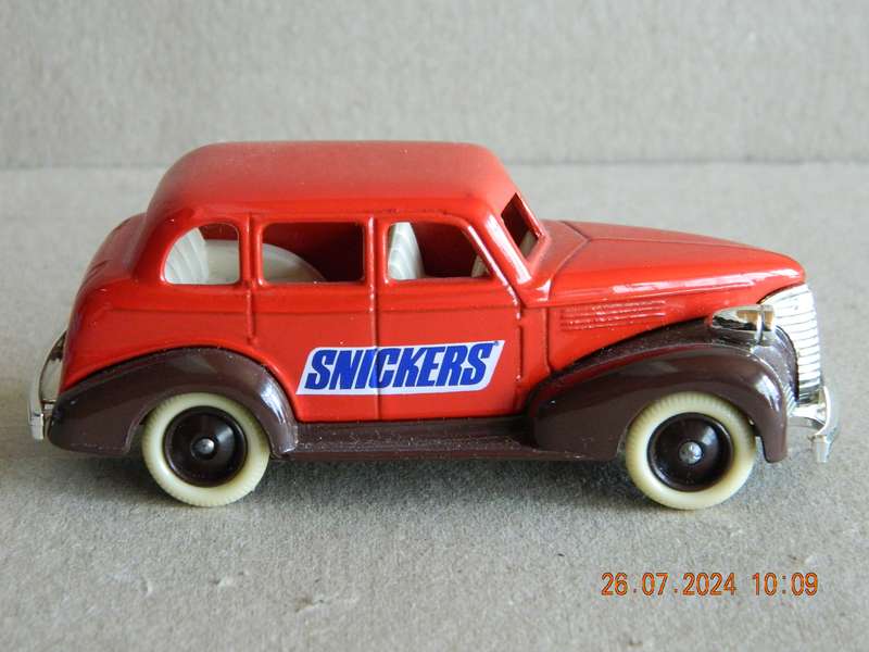 LLEDO  -   -  " SNICKERS"  -  PROMOTIONAL MODEL