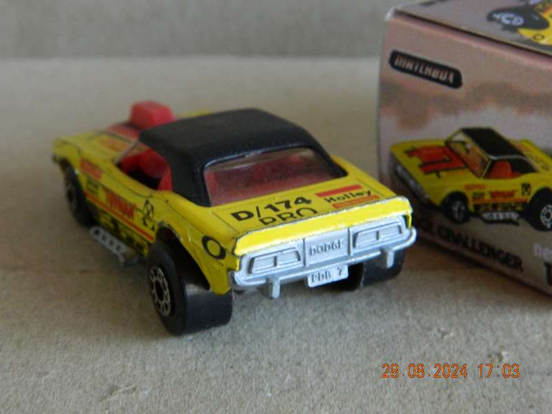MATCHBOX SUPERFAST  -  1  -   DODGE CHALLENGER