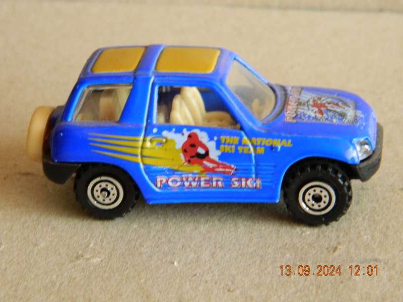 UNKNOWN  -   -  POWER SKI  -  4 X 4 SUV