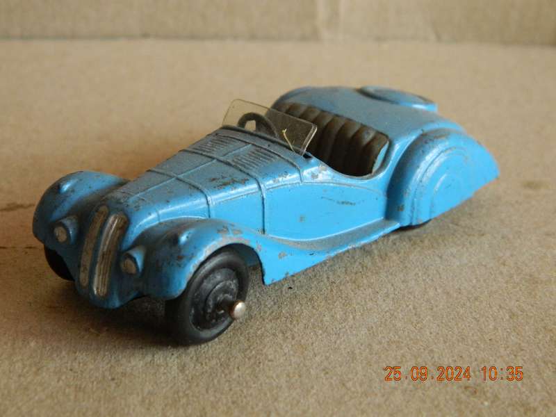 DINKY TOYS  -  38a  -  FRASER NASH BMW SPORTS