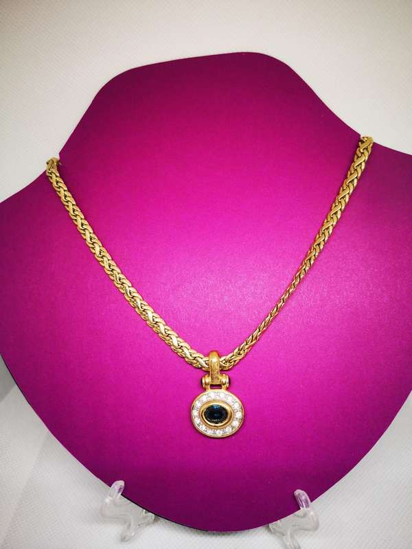 Blue & White stone pendant on gold-look chain