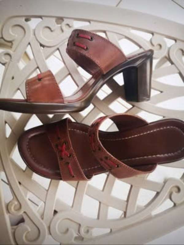 Ladies Shoes - Leather high heel Sandals (Size 6)