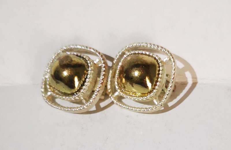 Earrings, Olive stone