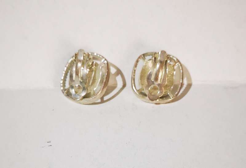 Earrings, Olive stone