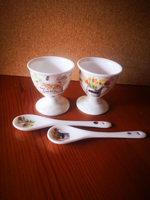 Dans le Jardin Garden Elegant Egg Cups with Spoons (2 Piece)