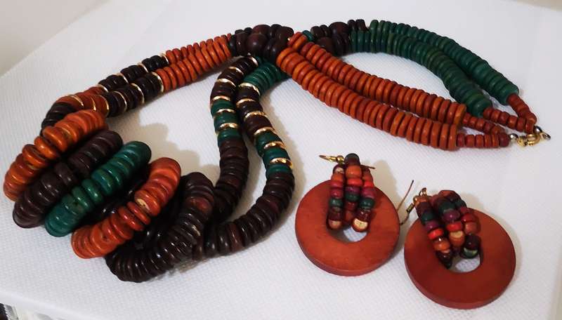 Ethnic Wooden Neclace + Earrings Set with Coloured Beads [New]