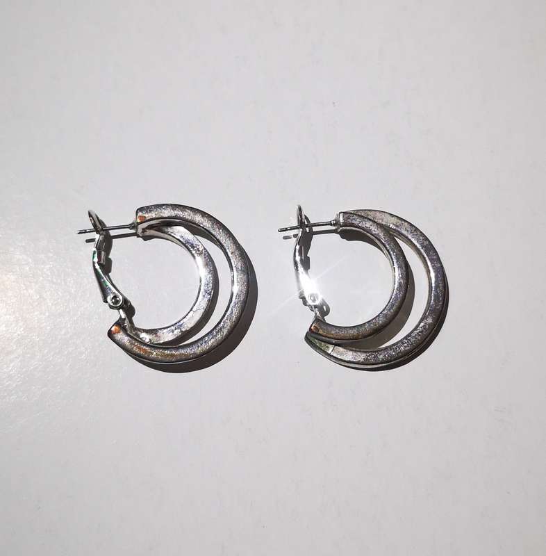 Fashion Halfmoon Earrings with stone detail
