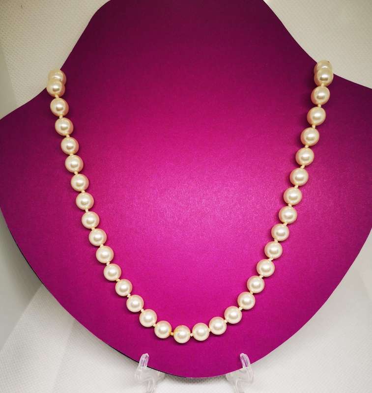 Freshwater Pearls Neclace + Bracelet