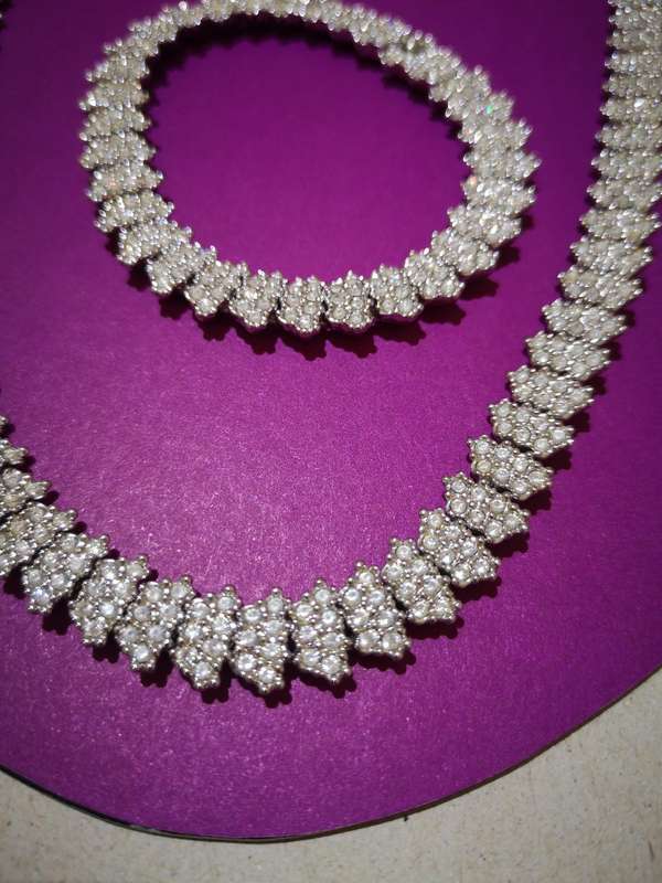 Item 2 - Necklace and Bracelet - Ideal for Matric Farewel