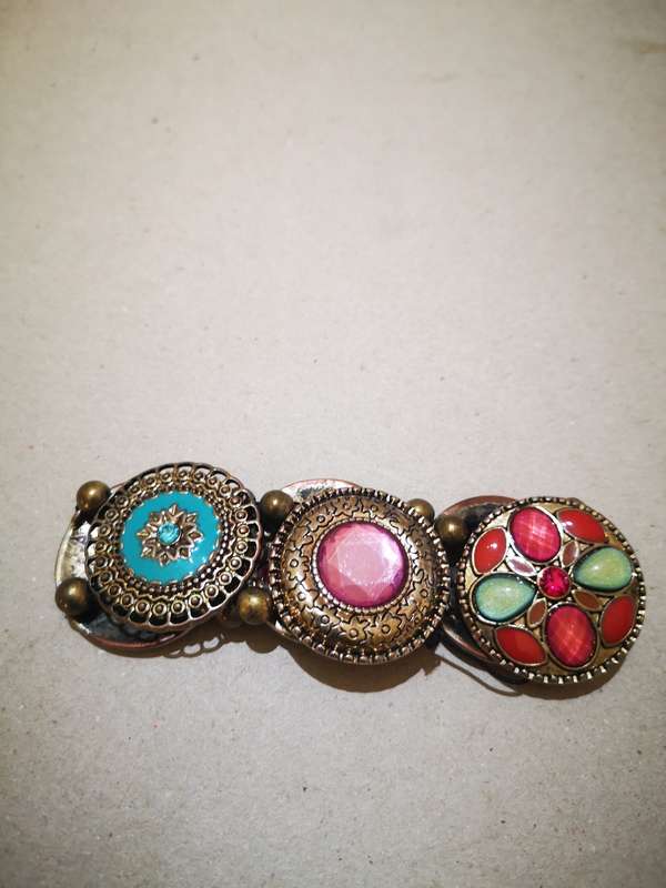 Vintage Metal Bracelet with different colours