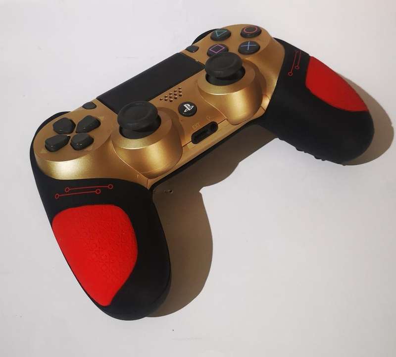 Numskull Comfort Grip Duo Pack for PS4 Wireless Controllers (PS4) [New]