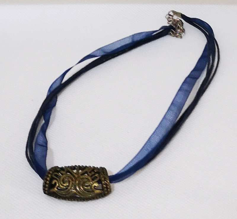 Pendant with Navy Blue String and Ribbon Necklace [New]