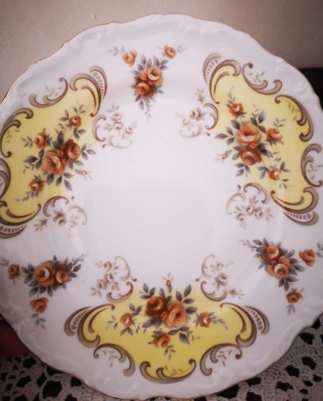 Royal Albert September Song Trio