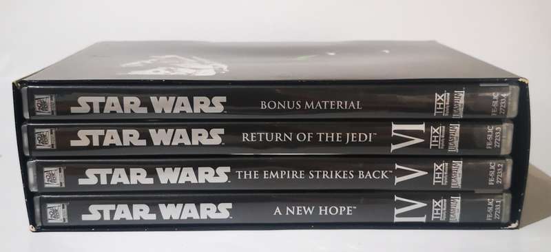 Star Wars Trilogy - IV, V, VI + Bonus Material (4-DVD)