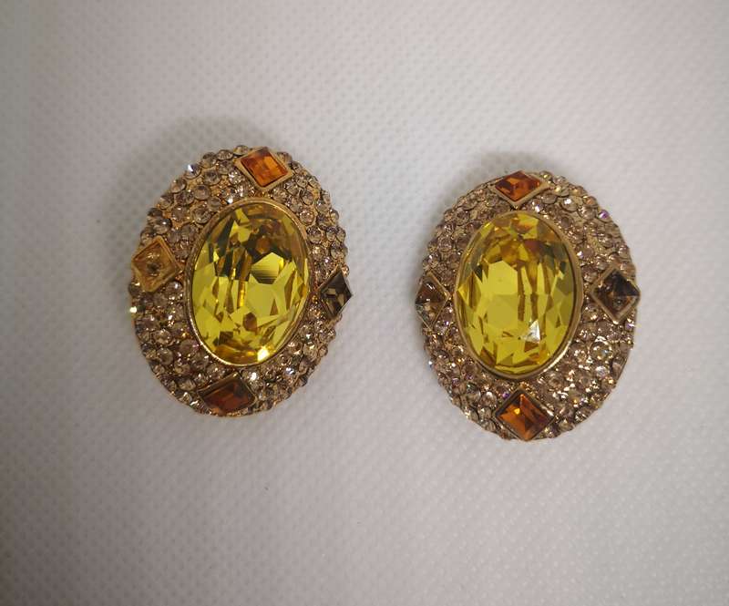 Yellow Stone clip-on Earrings