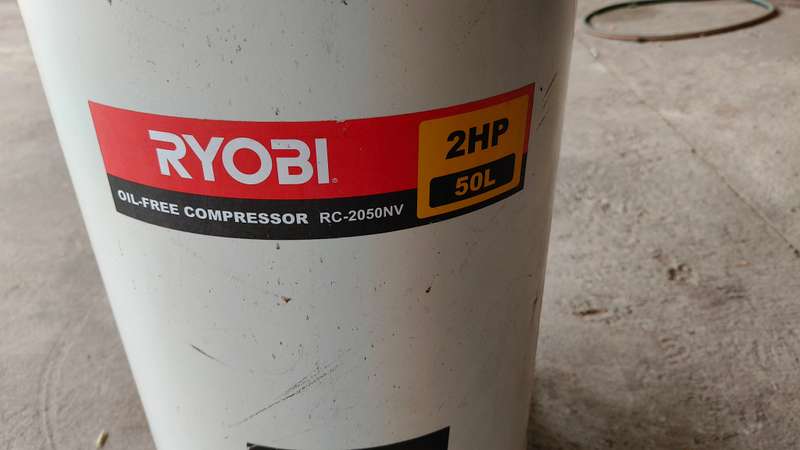 Ryobi RC2050 50l air compressor