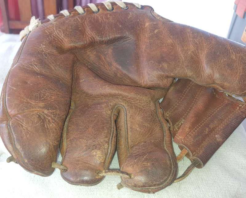 Wilson Streamline Fingers Baseball Glove