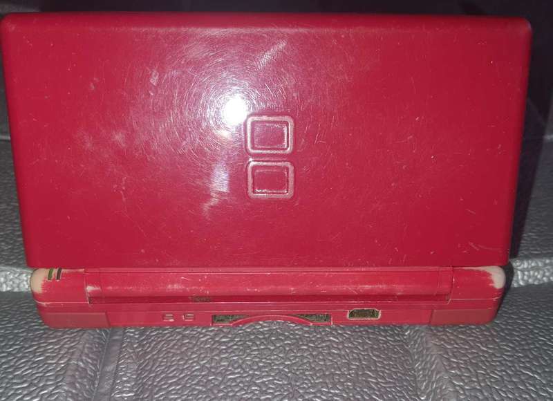 Nintendo DS Lite Red Used With Some Damage