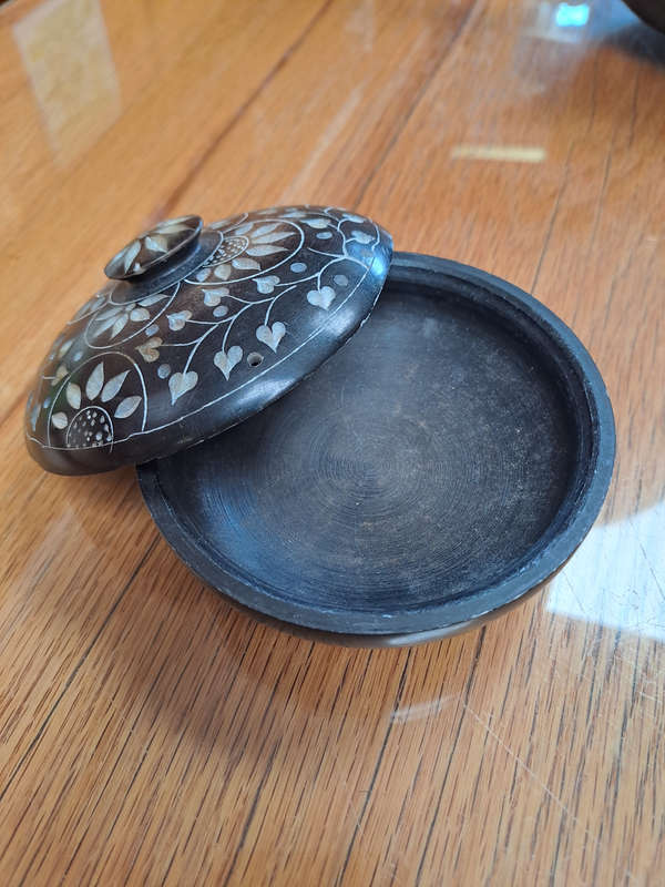 Asian hand carved soap stone Incense burner beautiful RARE !!!!!