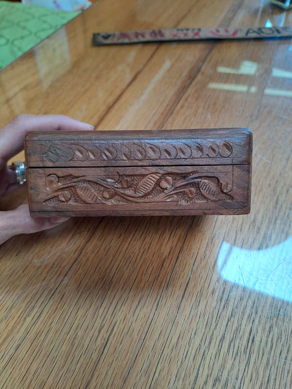 Vintage hand carved and inlayed Sheesham wooden trinket box