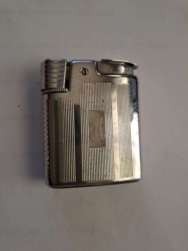 vintage Ronson vara flame lighter