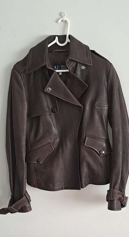 Giorgio Armani Italy ladies leather Jacket size 8