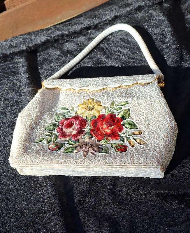1960's hand glass beaded floral bag/ purse exquisite and clean inside
