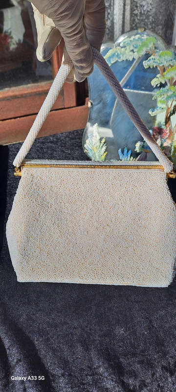 1960's hand glass beaded floral bag/ purse exquisite and clean inside
