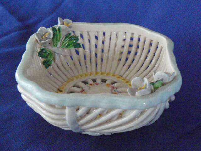 PORELAIN ORNAMENT