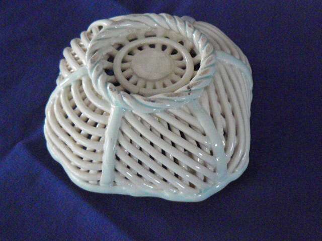 PORELAIN ORNAMENT