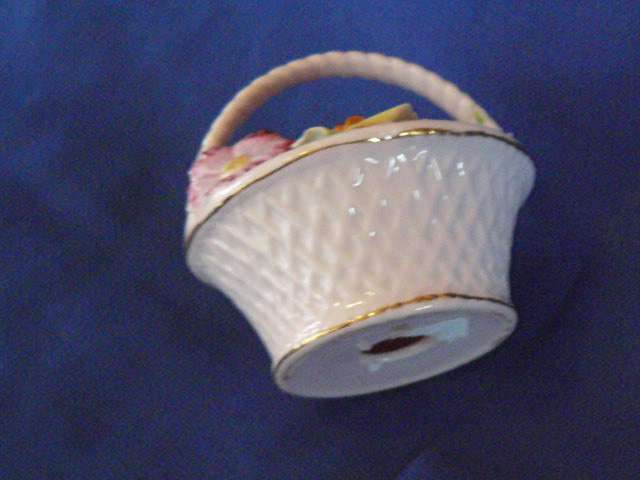 PORCELAIN FLOWER ORNAMENT