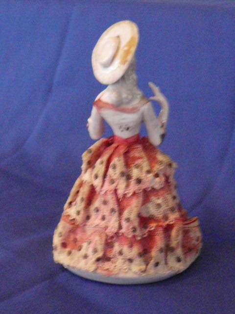 VINTAGE PORCELAIN LADY