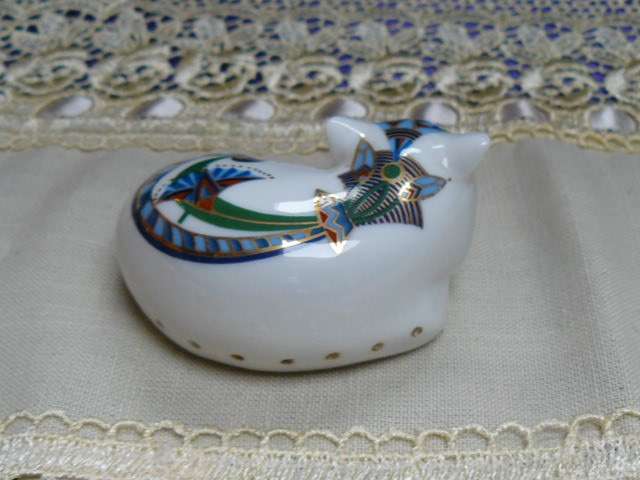 ELIZABTH ARDEN CAT FOF POT PORIE PORCELAIN