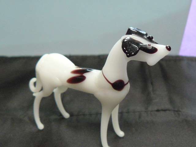 MURANO GLASS ORNAMENT BLACK AND WHITE DOG