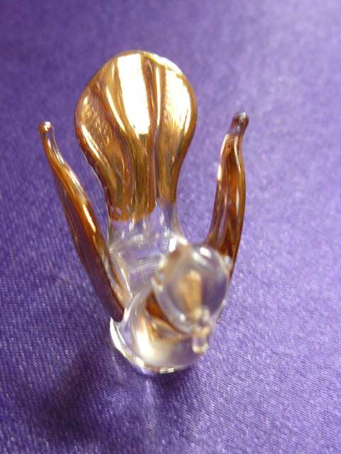 GLASS SWAN ORNAMENT WITH GOLD