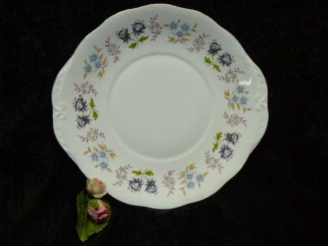 Queen Anne cake PLATE ENGLAND 25 CM NO DAMAGE REDUCED