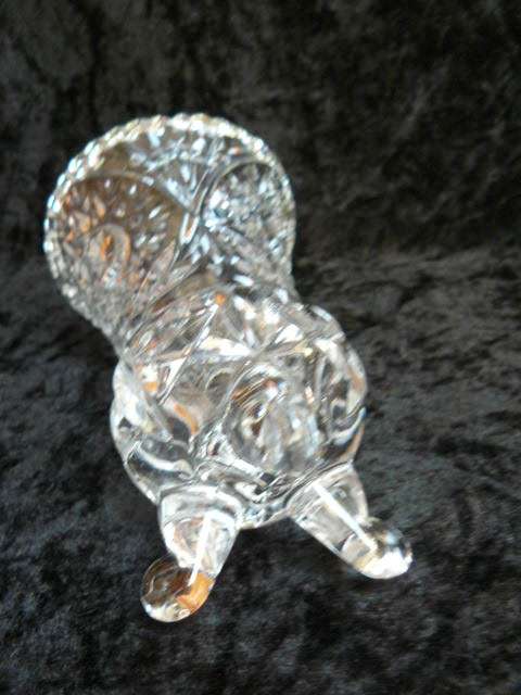 Genuine Crystal Vase with Feet Mint Color