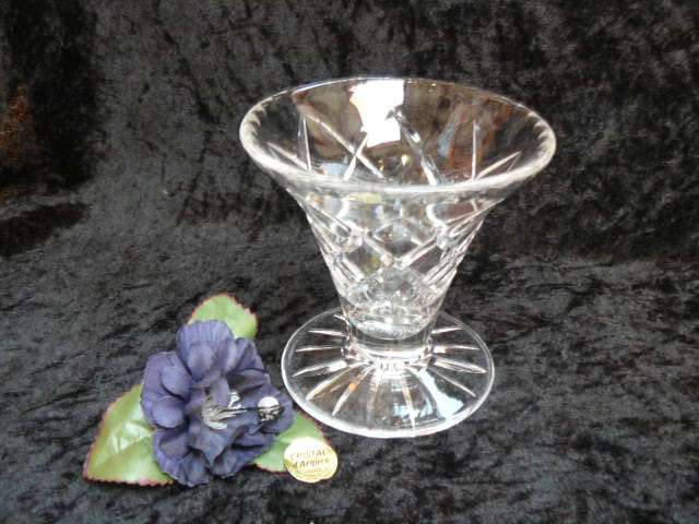 GENUINE CRYSTAL BOWL LOVELY