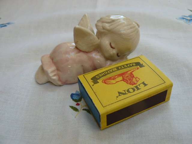 SLEEPING BABY ORNAMENT