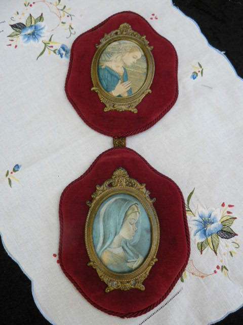 ANTIQUE PICTURES ON SILK WITH NICE BOARDER ON SILK REDUCED!!!!!!!!