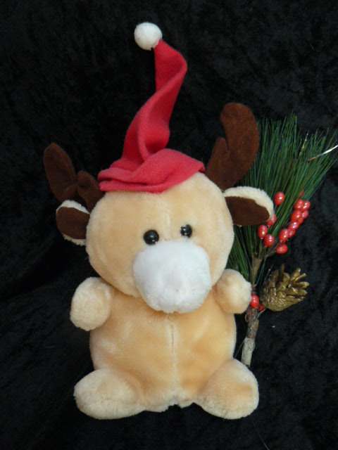MOUSE OR RAINDER WITH HAT 31 CM