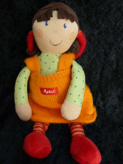 MATERIAL KNITTED SOFT DOLL