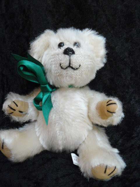 WINDEL GENUINE MOHAIR TEDDY - MOVABLE ARMS AND LEGS