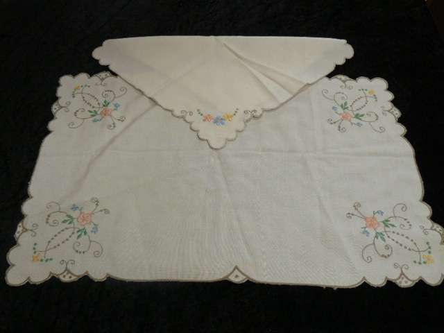DOILIE SET X 3