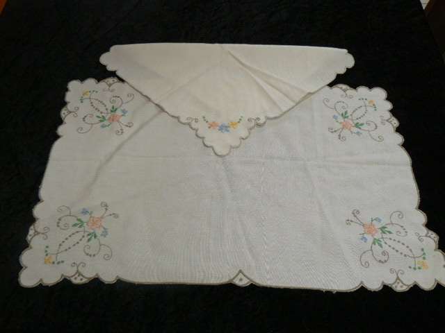 DOILIE SET X 3