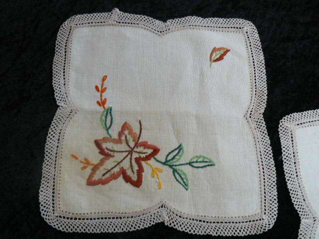 VINTAGE COTTON EMBROIDERED DOILIES WITH HAND CROCHETED EDGE